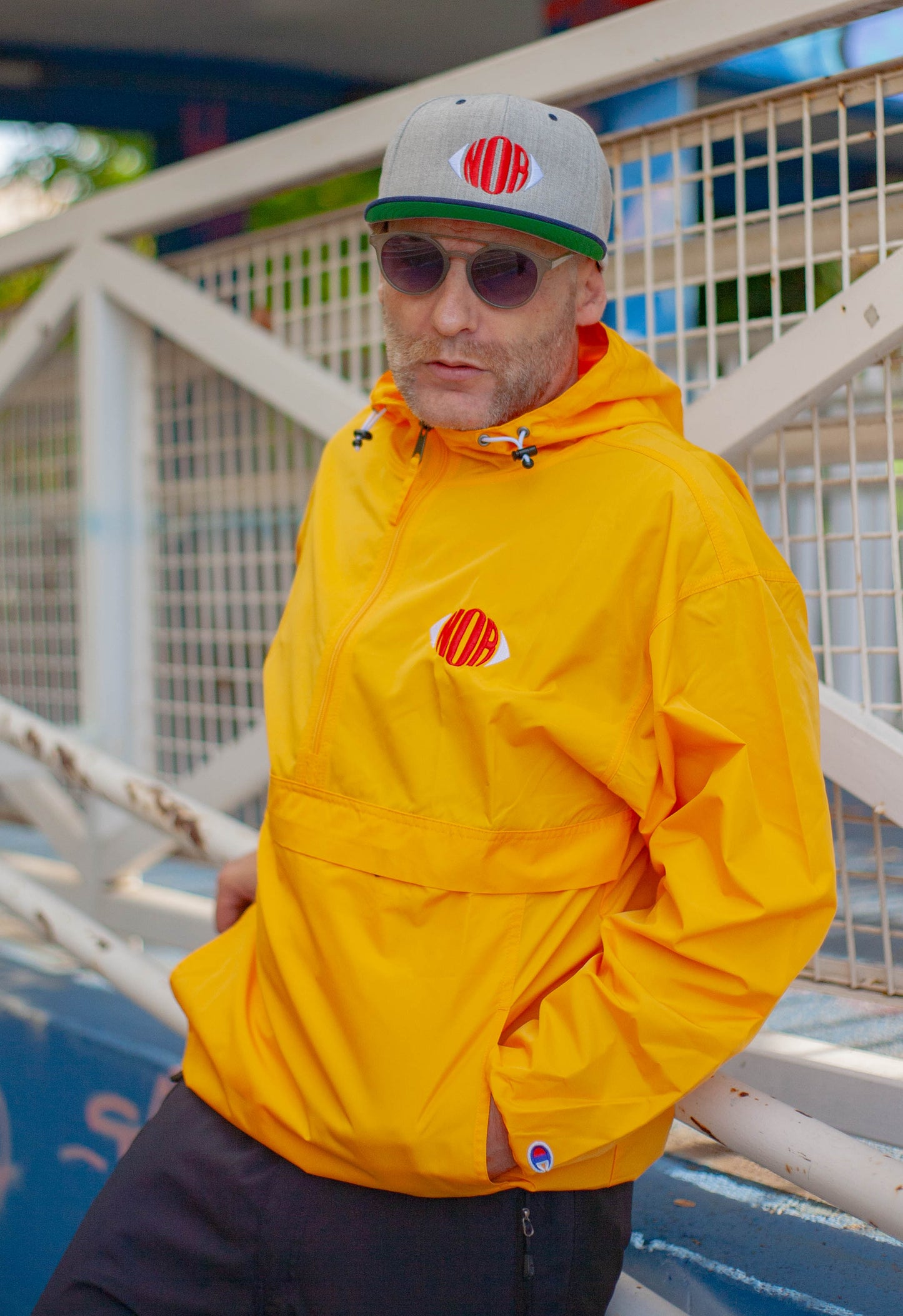 Chaqueta bordada plegable Champion